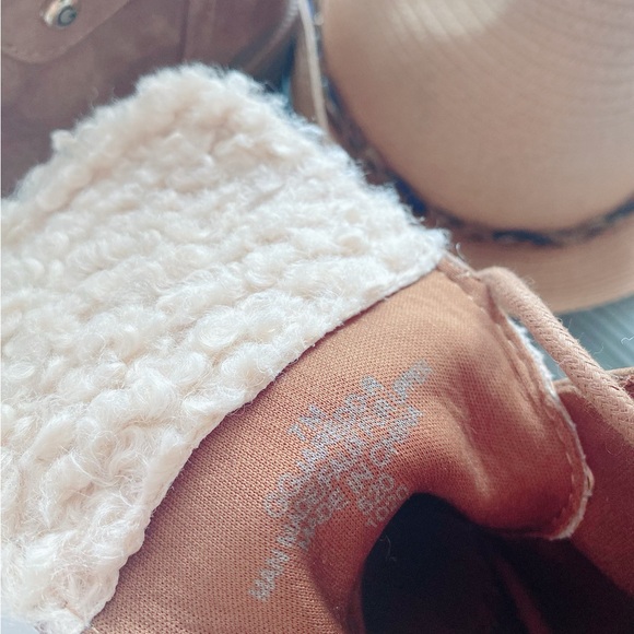 GBG Los Angeles lace up faux fur boots - Picture 9 of 13